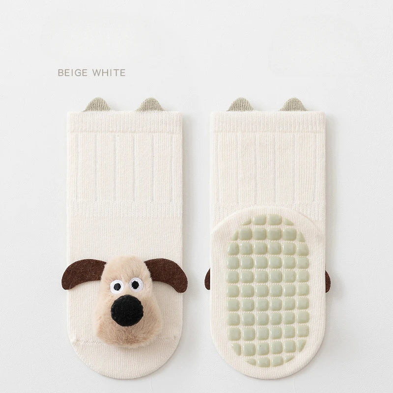 Three-Dimensional Baby Socks