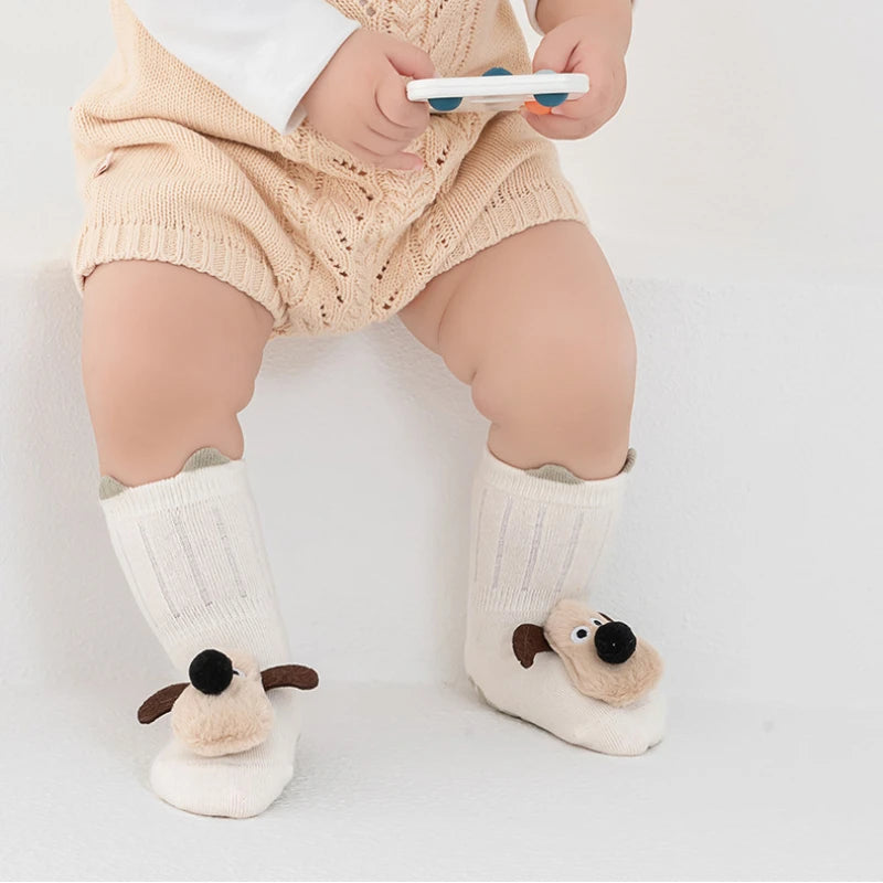 Three-Dimensional Baby Socks