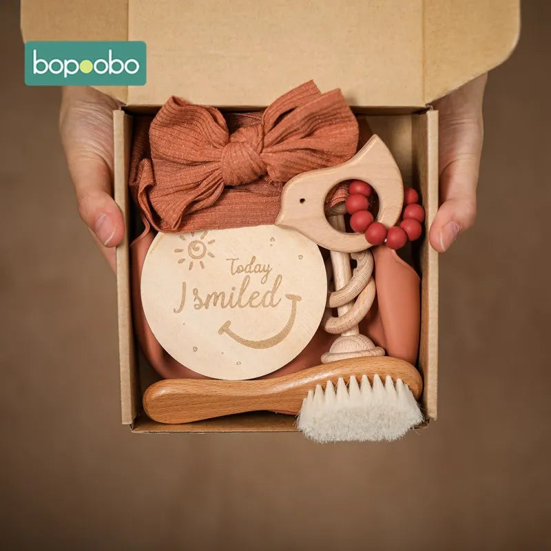 Newborn Keepsakes Memories Gift Set